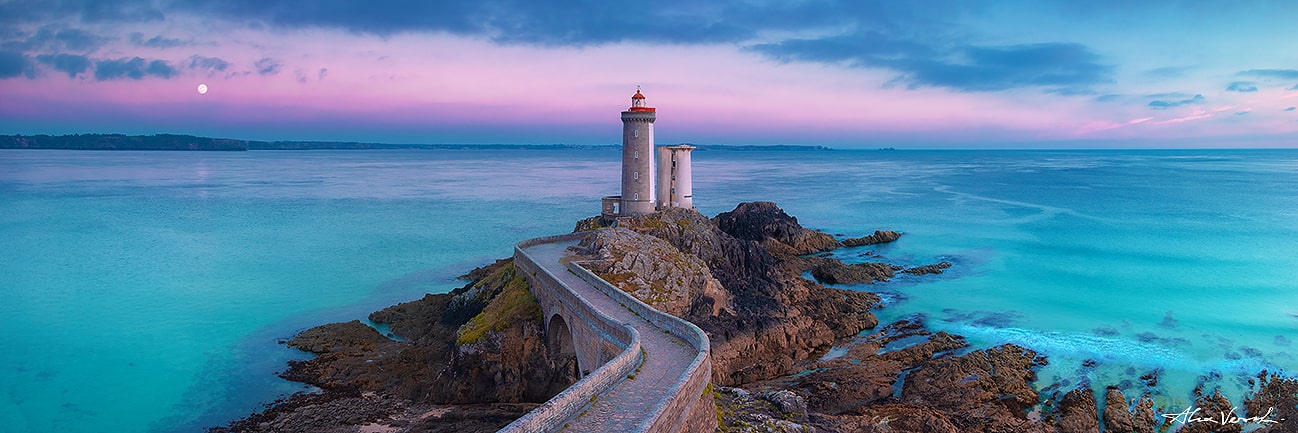 Petit-Minou lighthouse, Normandy photography, France, landscape, seascape, Alexander Vershinin, photo